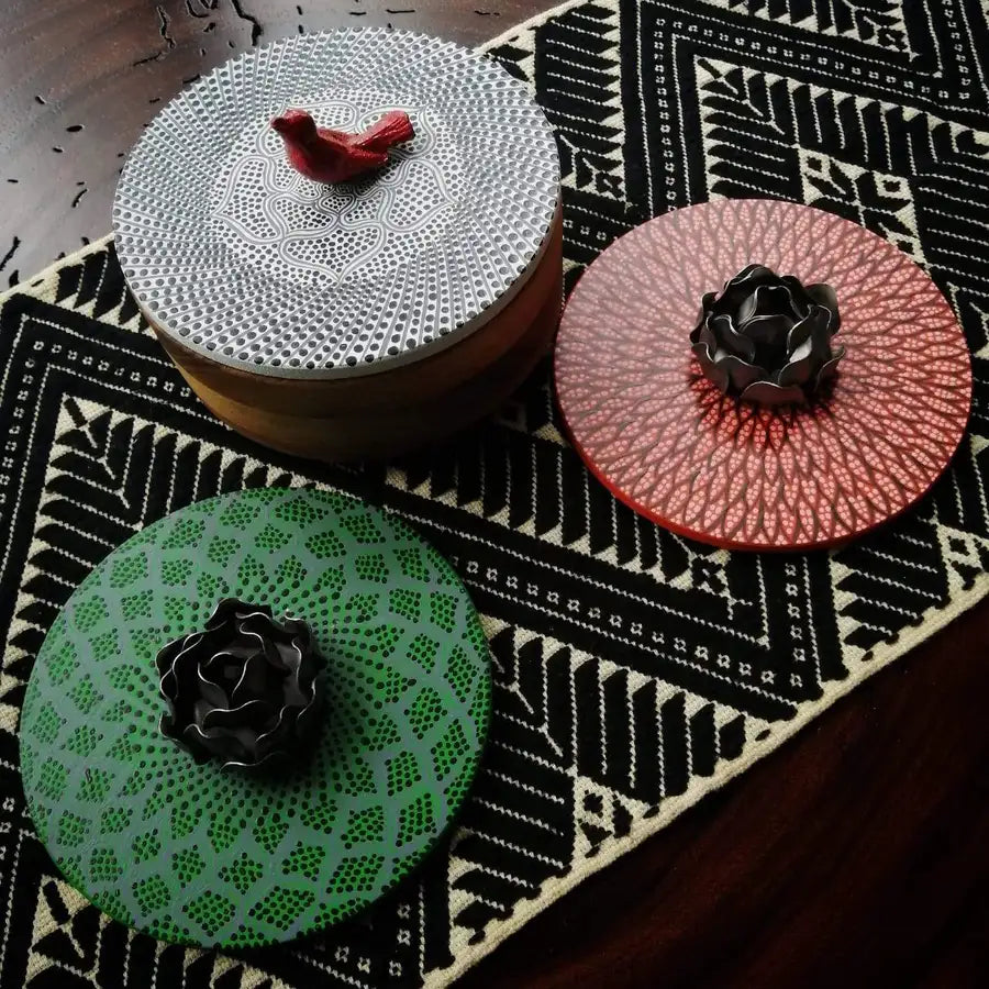 Hand-painted Parota Solid Wood Kitchen Tortillero/Basket - 1