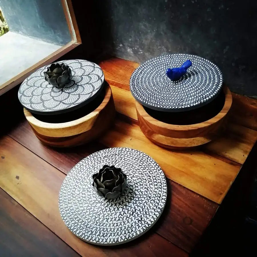 Hand-painted Parota Solid Wood Kitchen Tortillero/Basket - 2