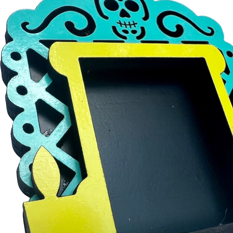 Día de Los Muertos Mini Ofrenda Magnet