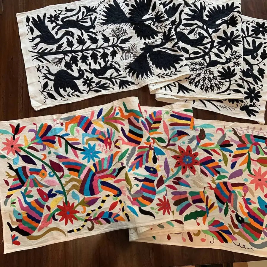 Otomí Hand-Embroidered Table Runner - 8