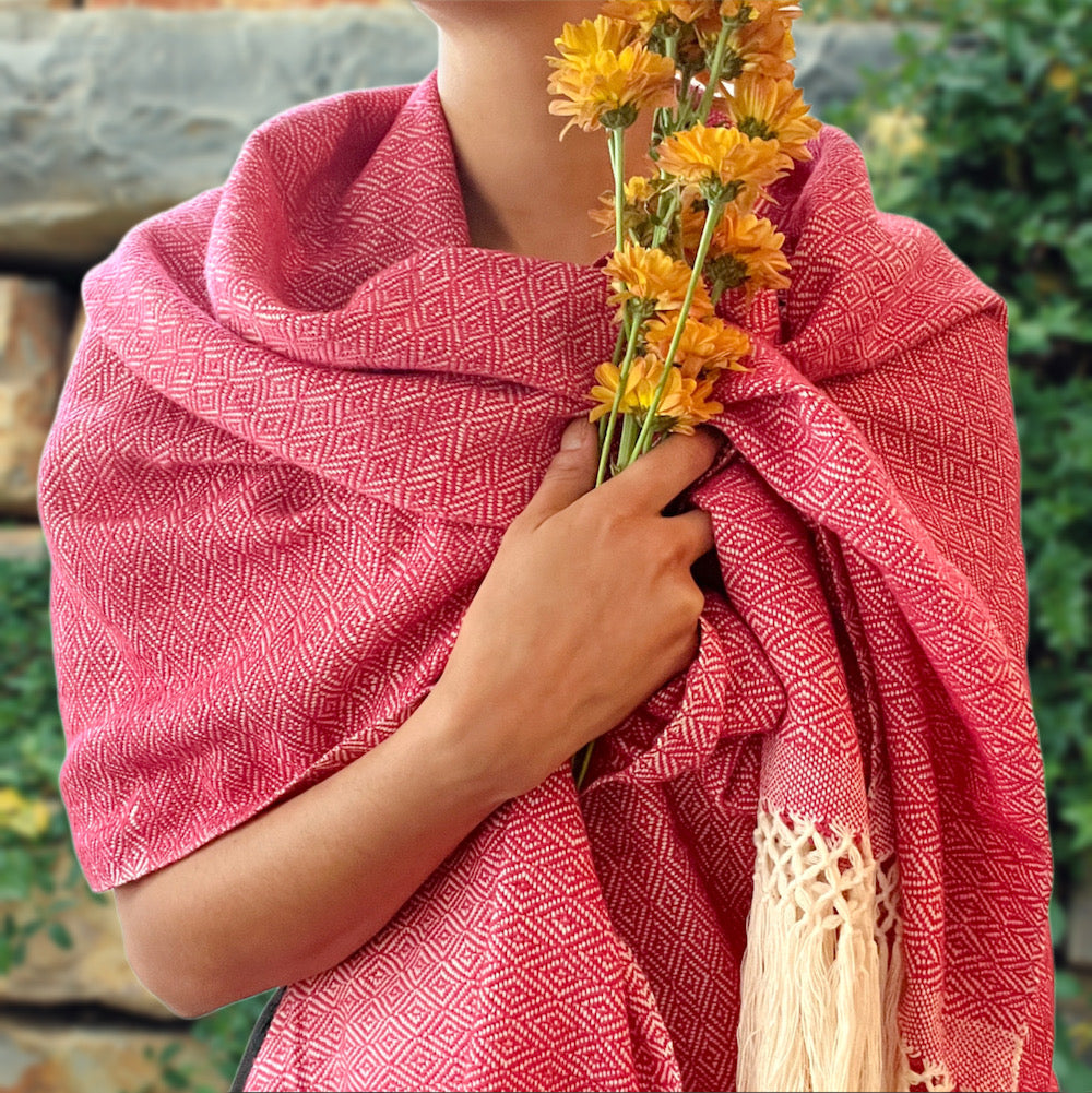 Pedal Loom Telar Woven Cozy Rebozos
