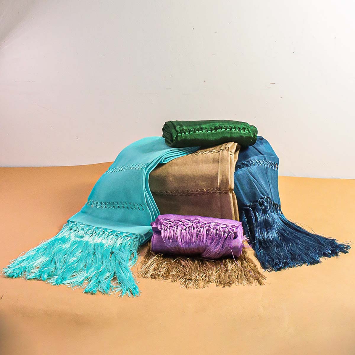 Classic Deshilado Color Rebozos