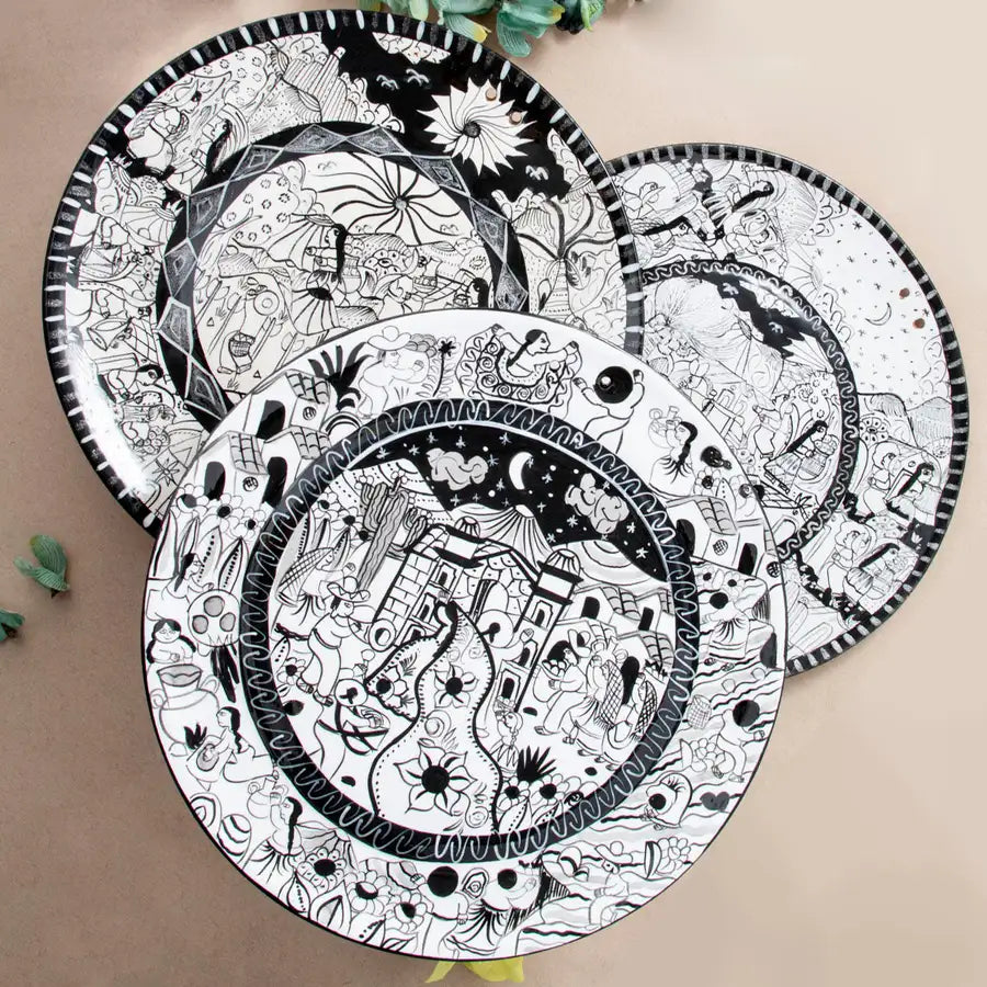 Black & White Hand-Painted Xalitla Narrative Clay Plates - 1