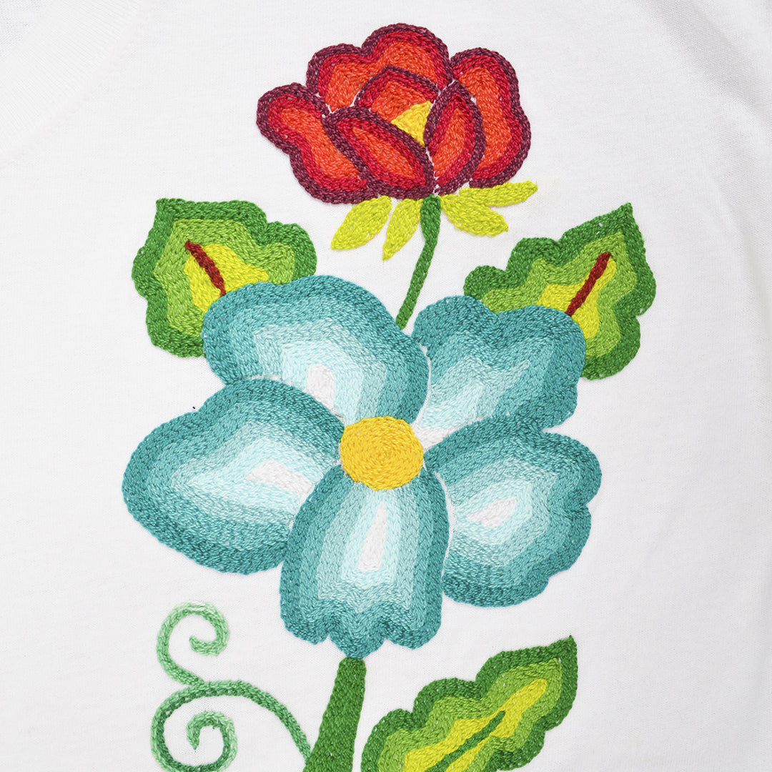 Juchitán Hand-Embroidered Modern T-Shirt -White