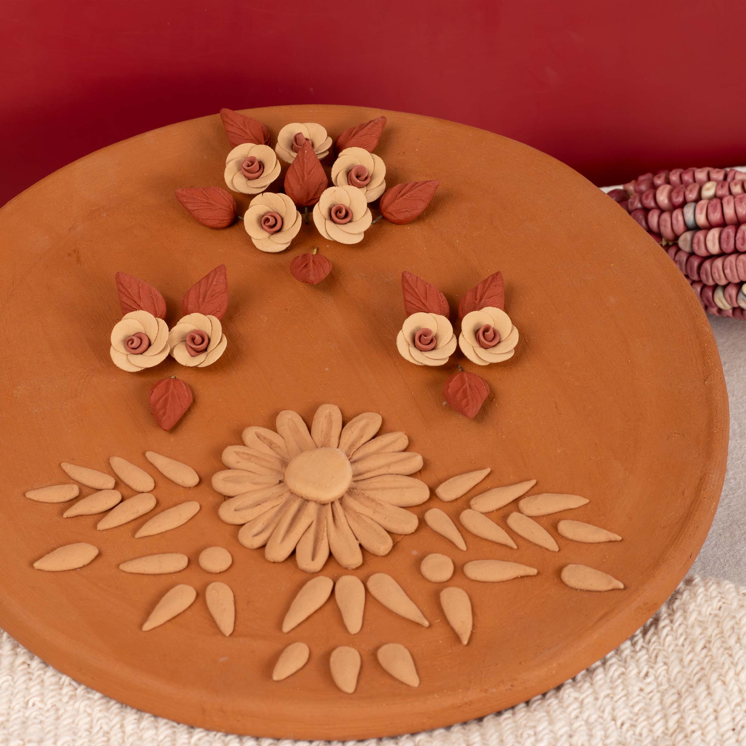 Florecitas Barro Pigmentado Clay Wall Art