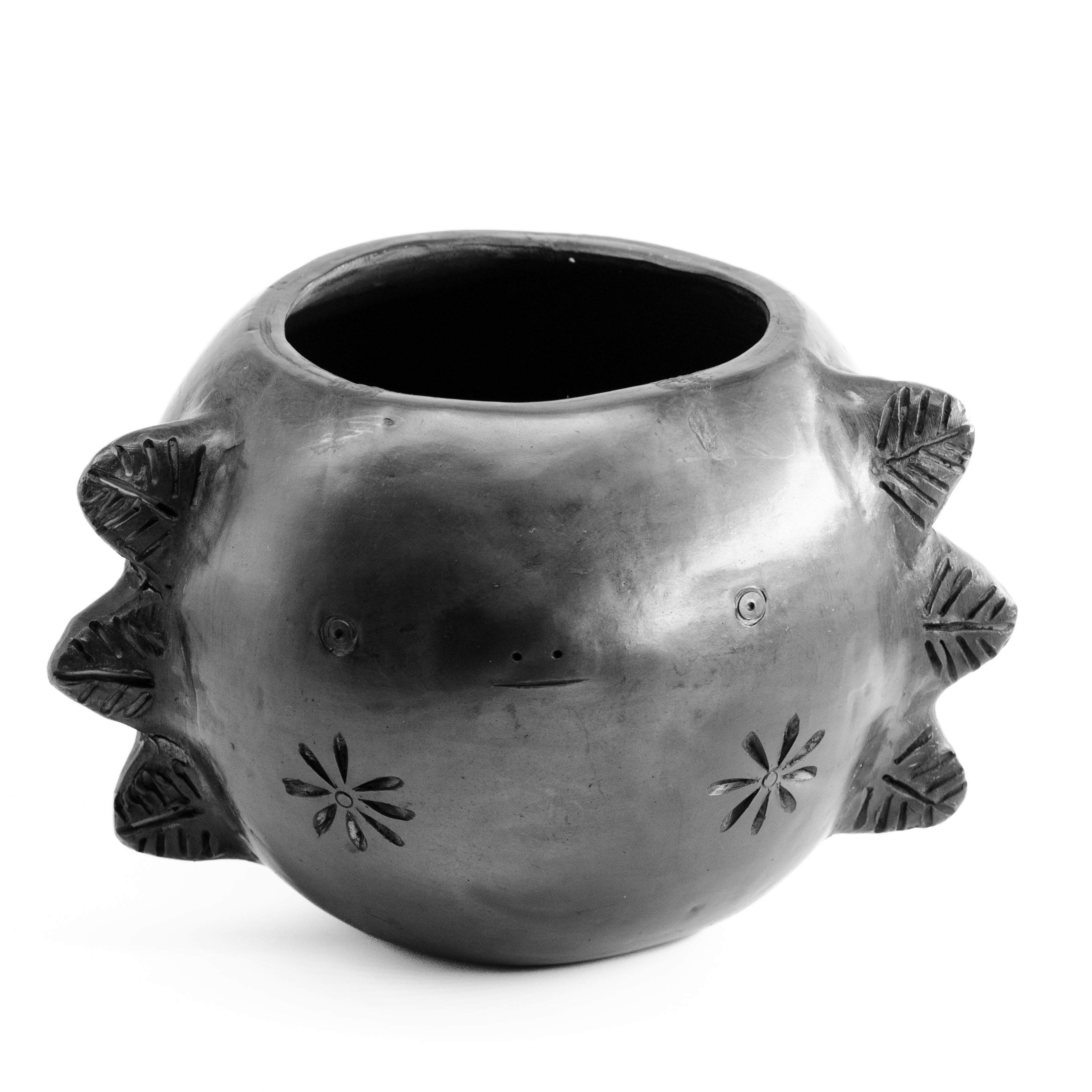 Barro Negro Axolotl Planter