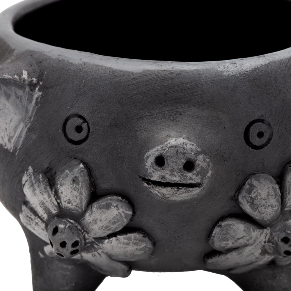 Barro Negro Cochinito Salsa Bowl with Flowers