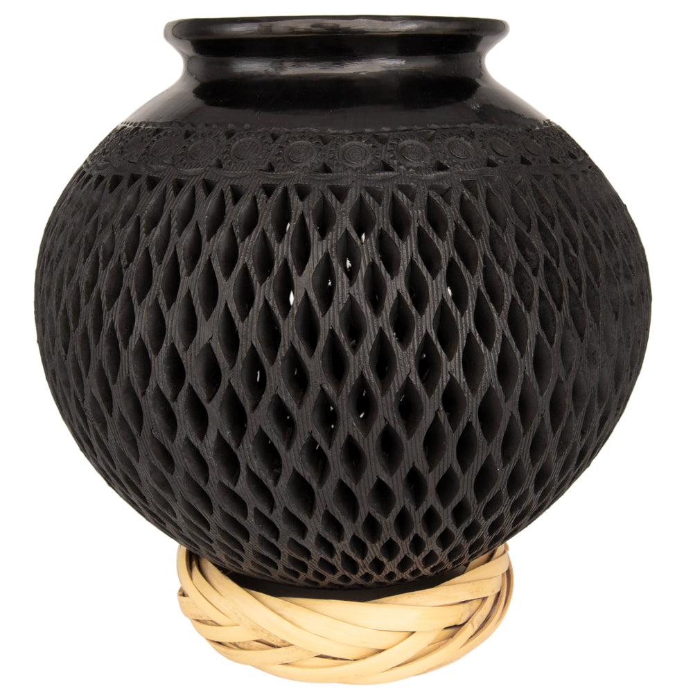 Barro Negro Traditional Lattice Decorative Vase
