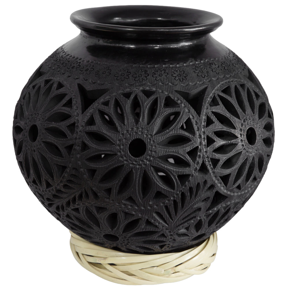 Barro Negro Traditional Lattice Decorative Vase