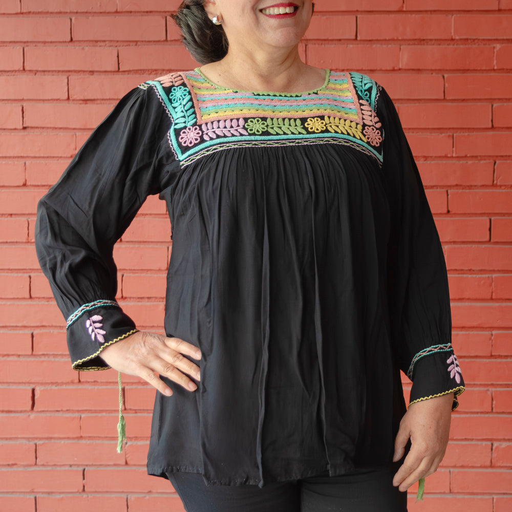 Carranza 3/4 Sleeve Embroidered Blouse