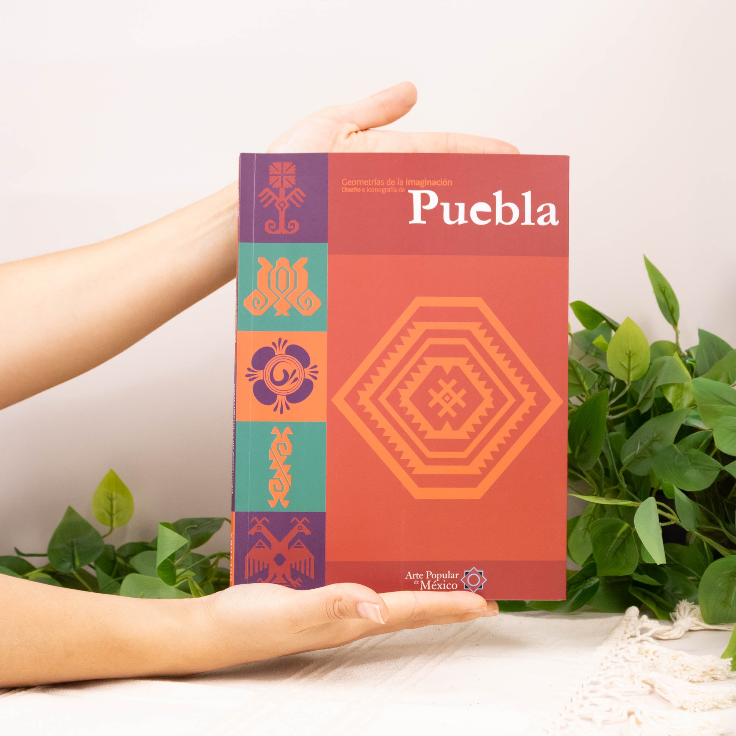 Geometric Imaginations: Design and Iconography from Puebla Book