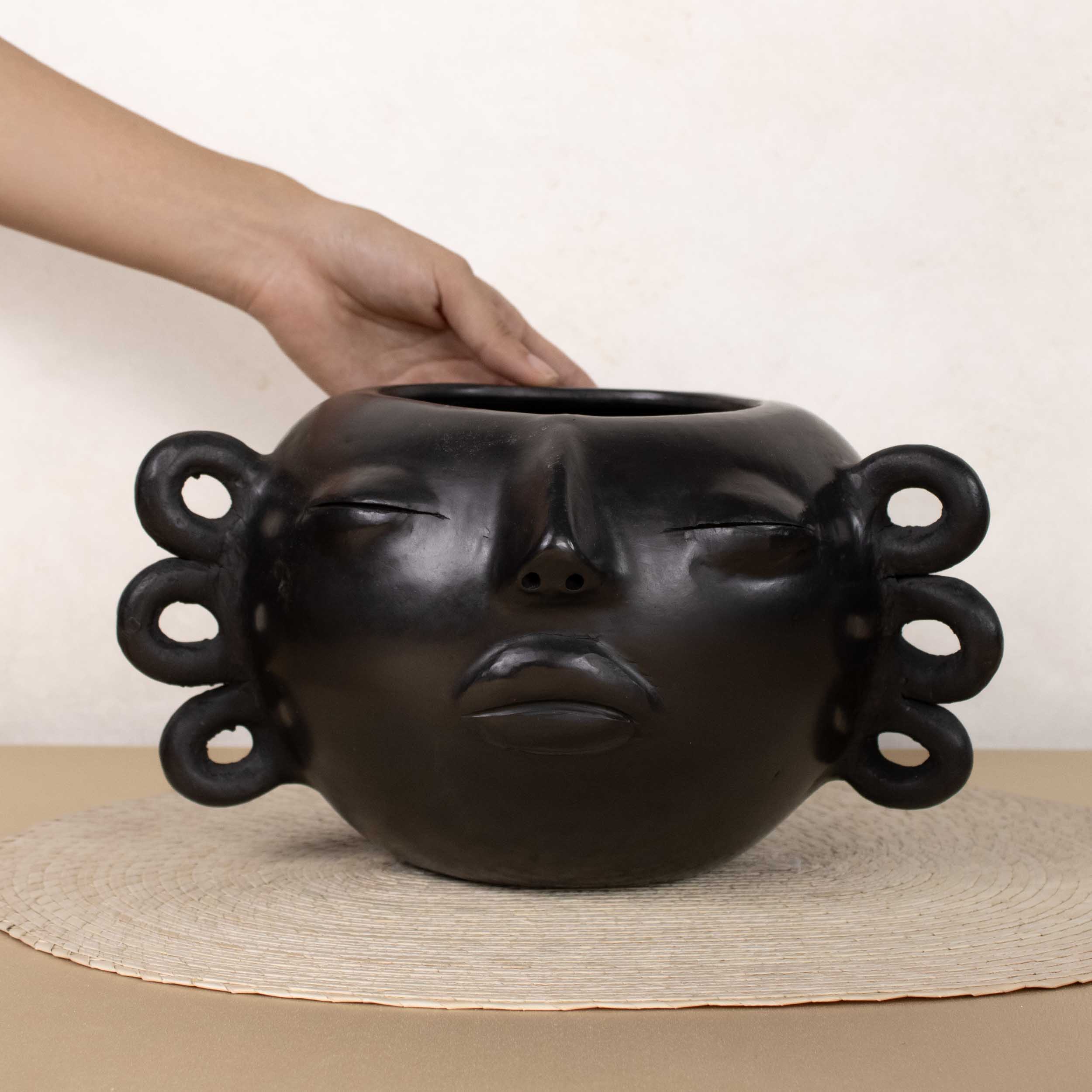 Barro Negro La Zapoteca Planter