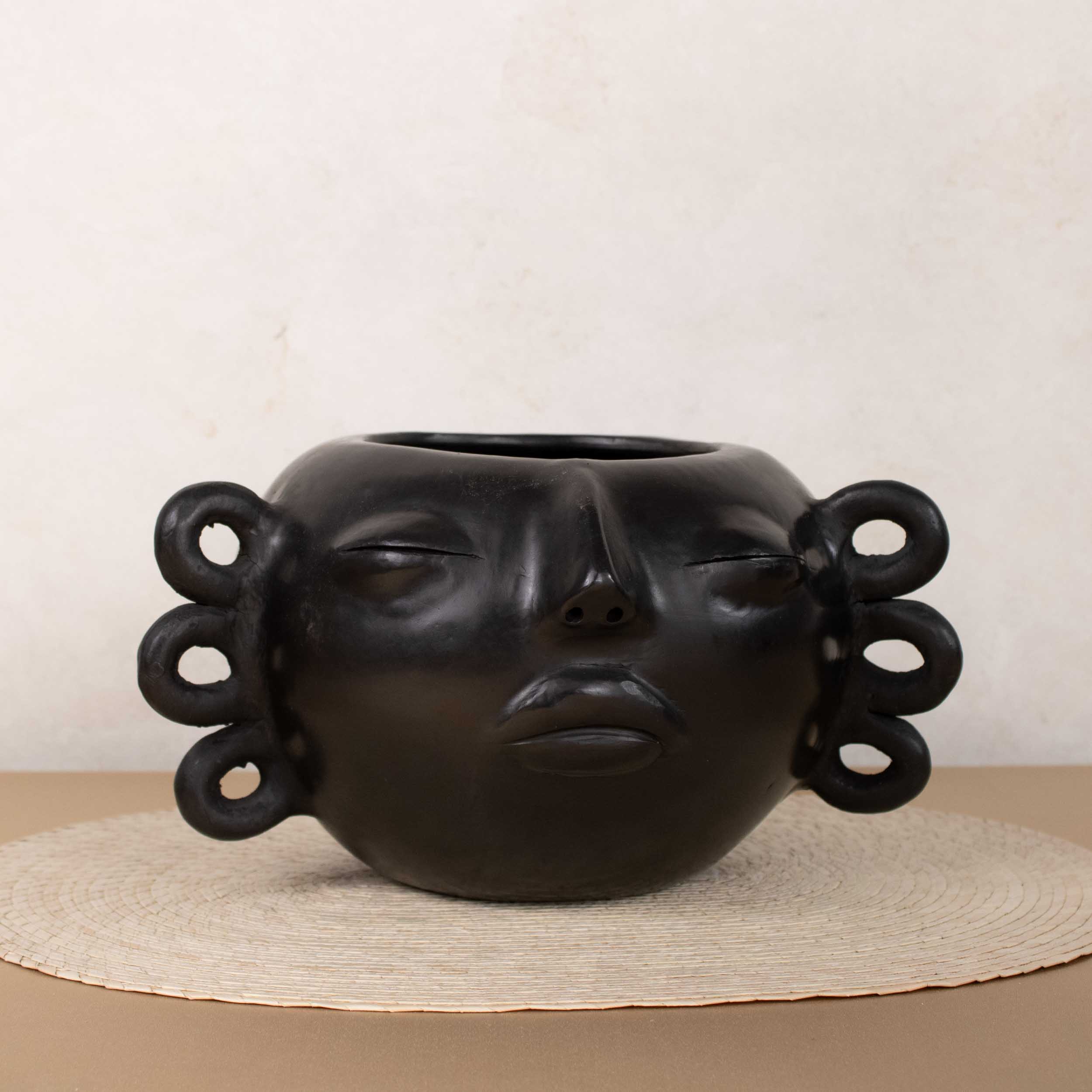 Barro Negro La Zapoteca Planter