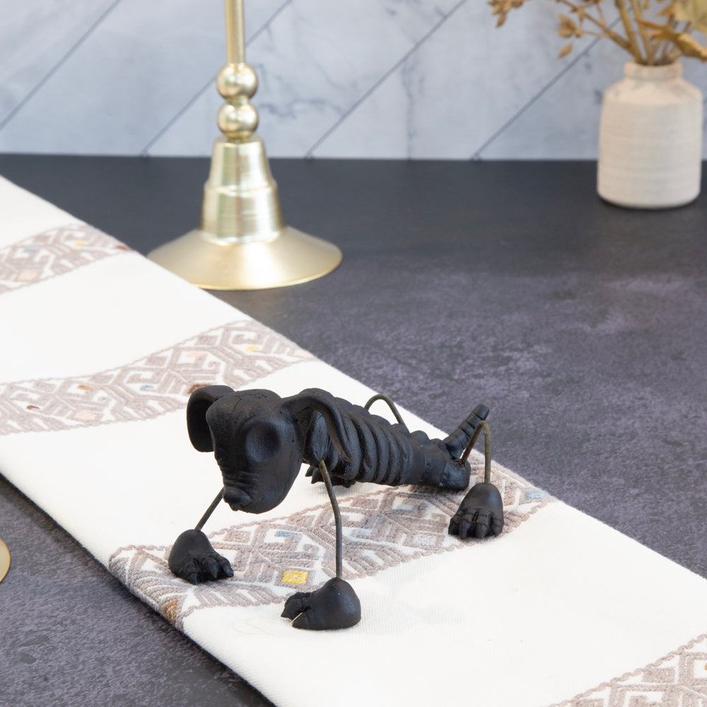 Perrito en Negro From Capula Skeleton Sculpture