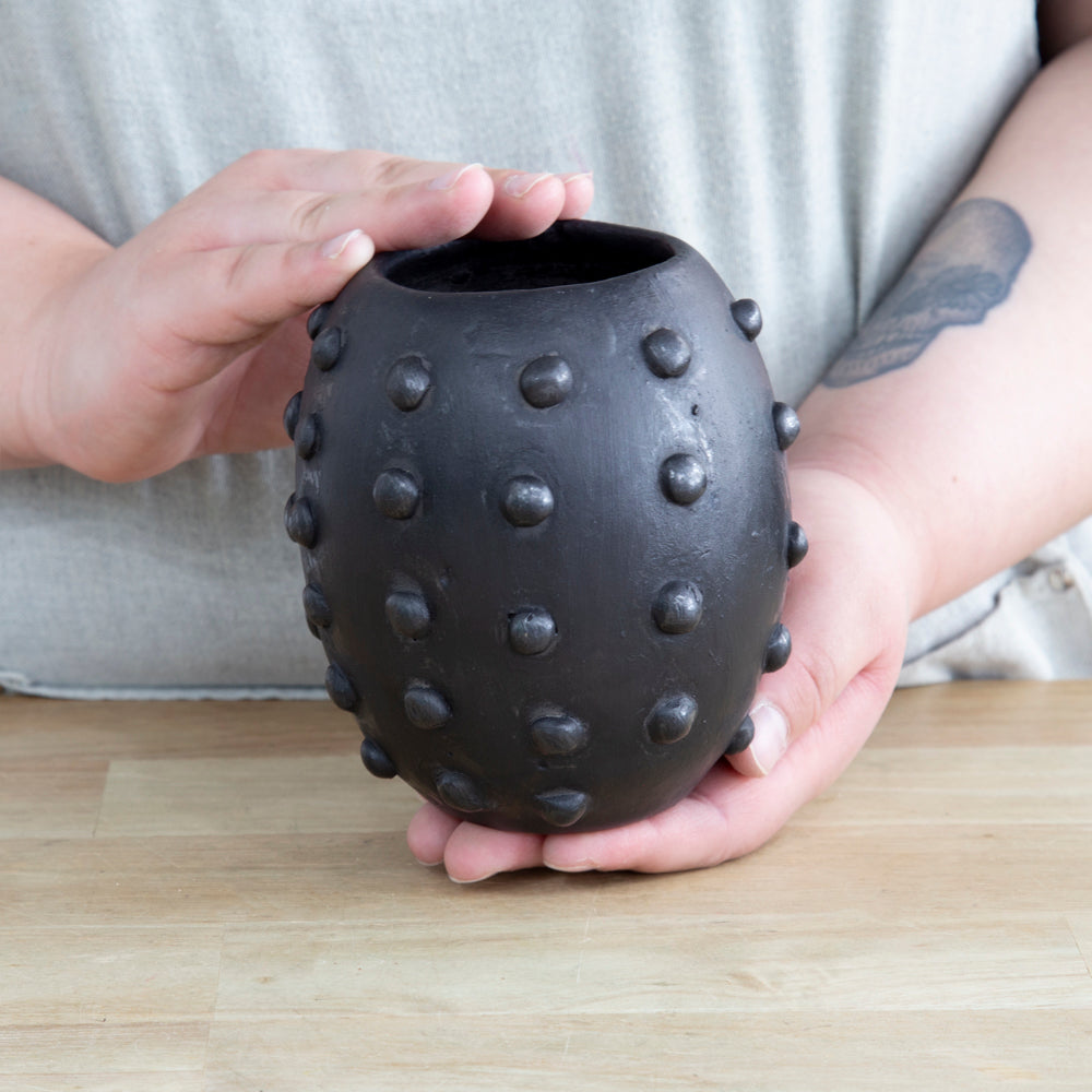 Barro Negro Pebbles Small Vase