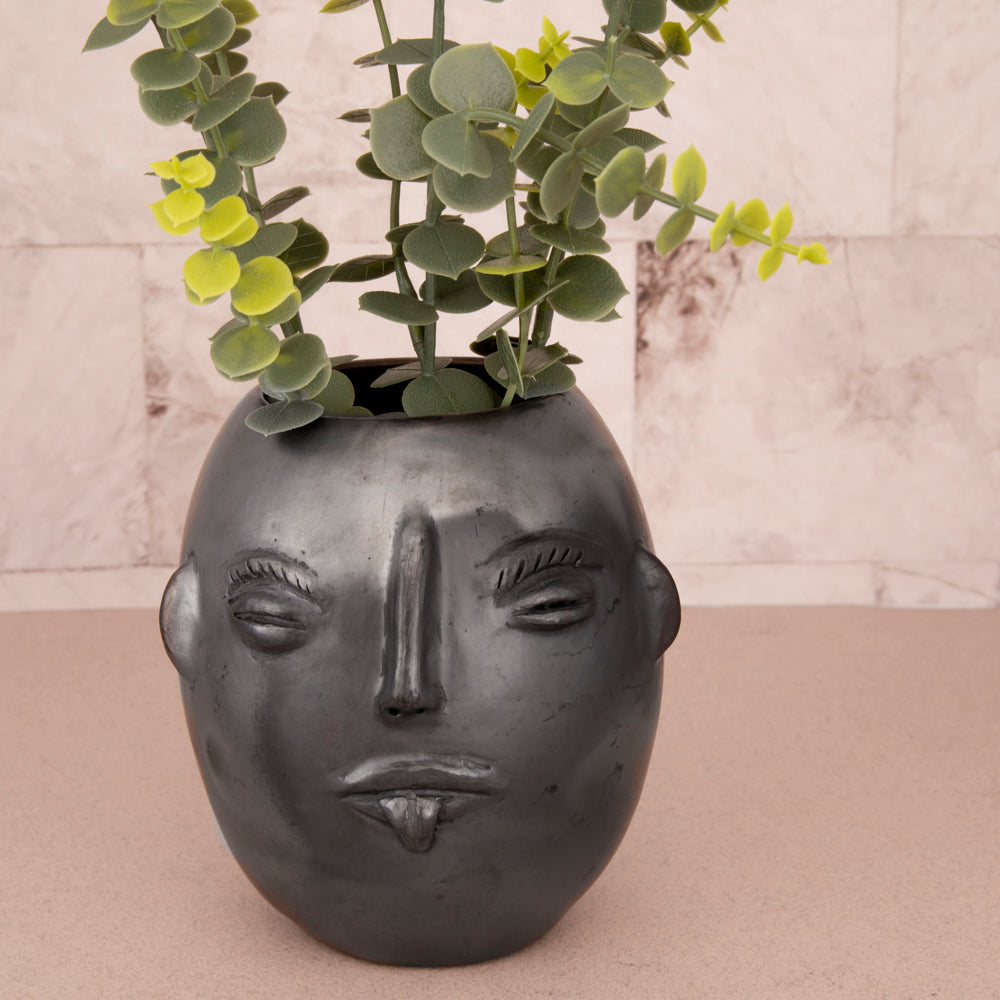 Barro Negro Grosero Face Small Vase