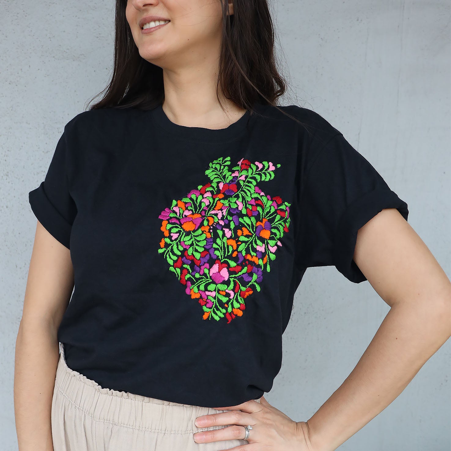 Anatomical Heart Hand-Embroidered T-Shirt - Black