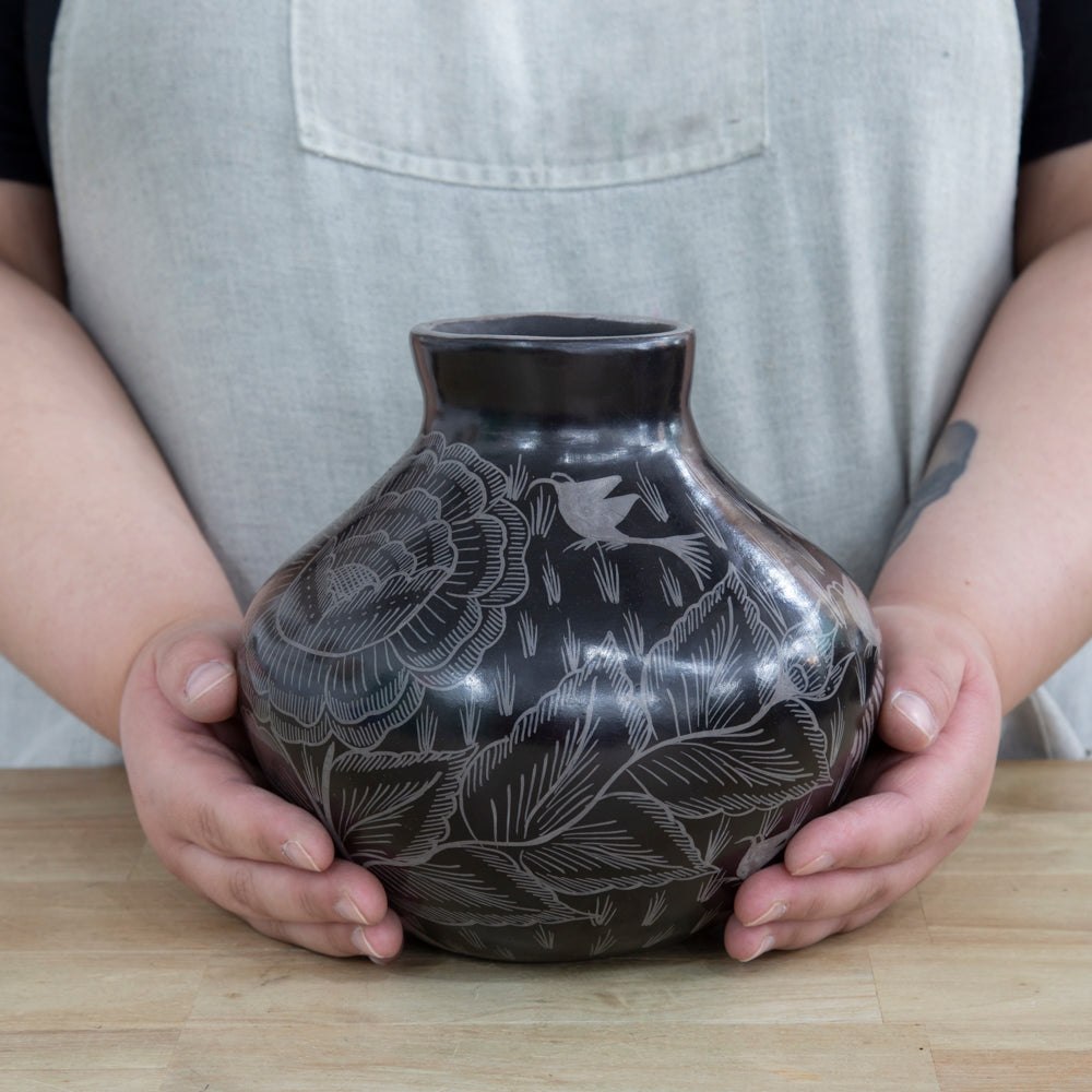Huancito Glossy Black Floral Short Vase