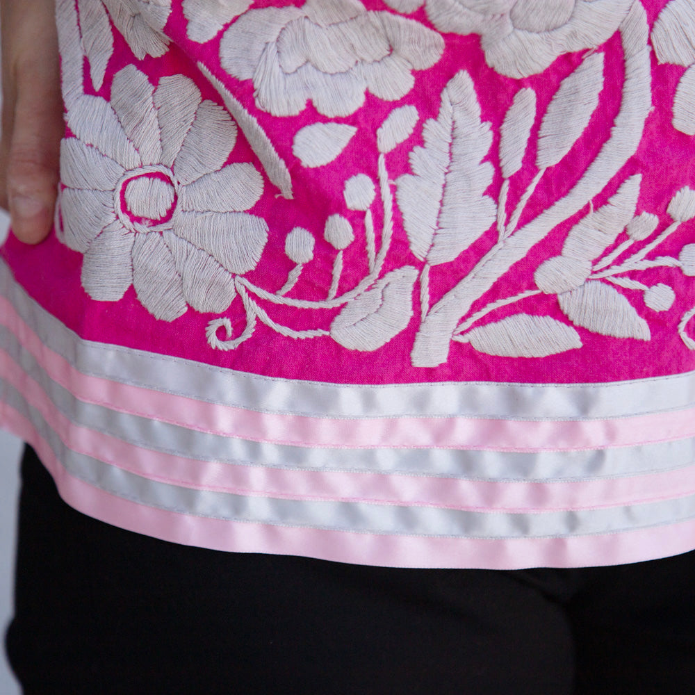 Flor Sagrada Embroidered Blouse