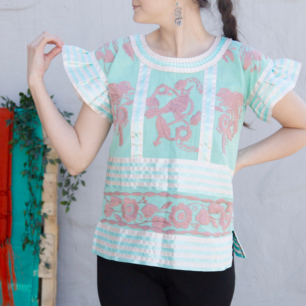 Flor Sagrada Embroidered Blouse