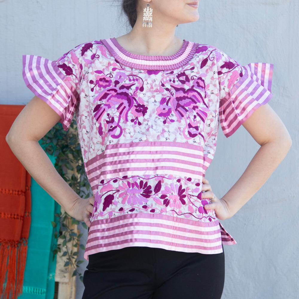 Flor Sagrada Embroidered Blouse