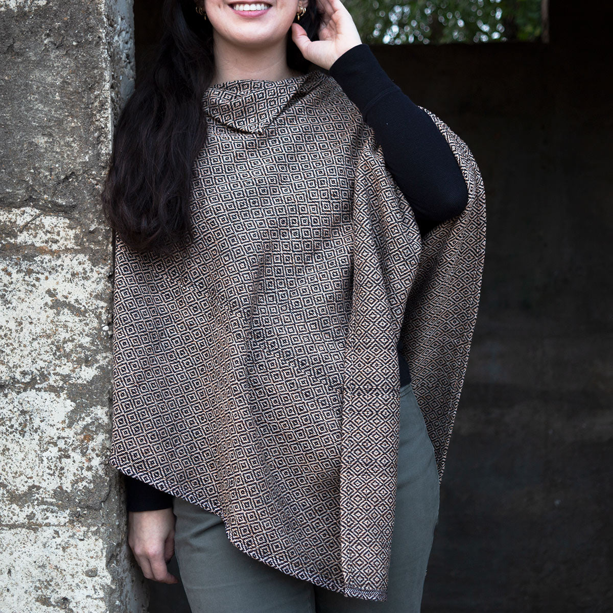 Artisanal Quexquémitl, Poncho