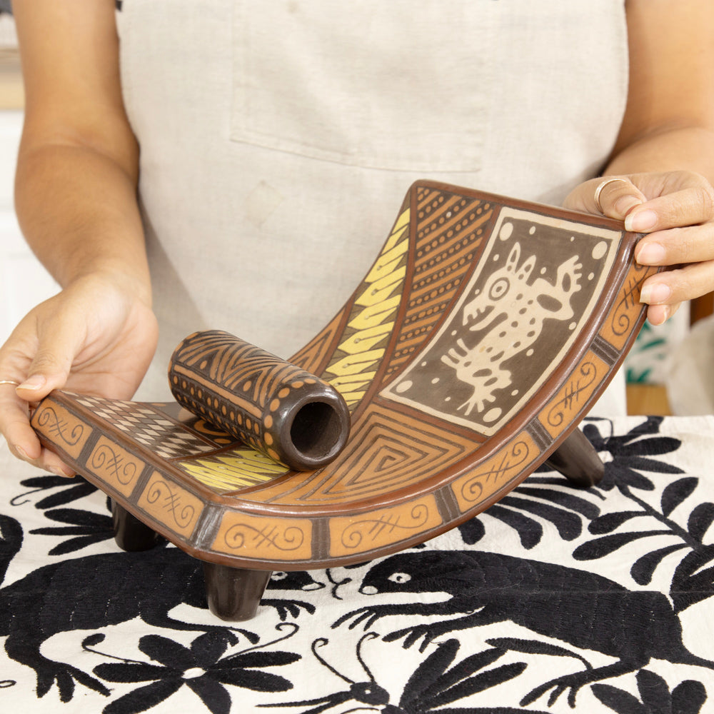 Zinapécuaro Tierra Sculptural Metate and Pestle
