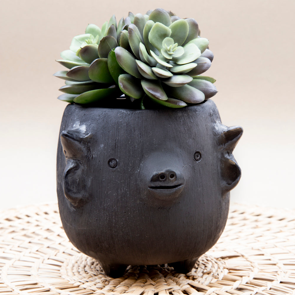 Barro Negro Small Torito 4" Vase