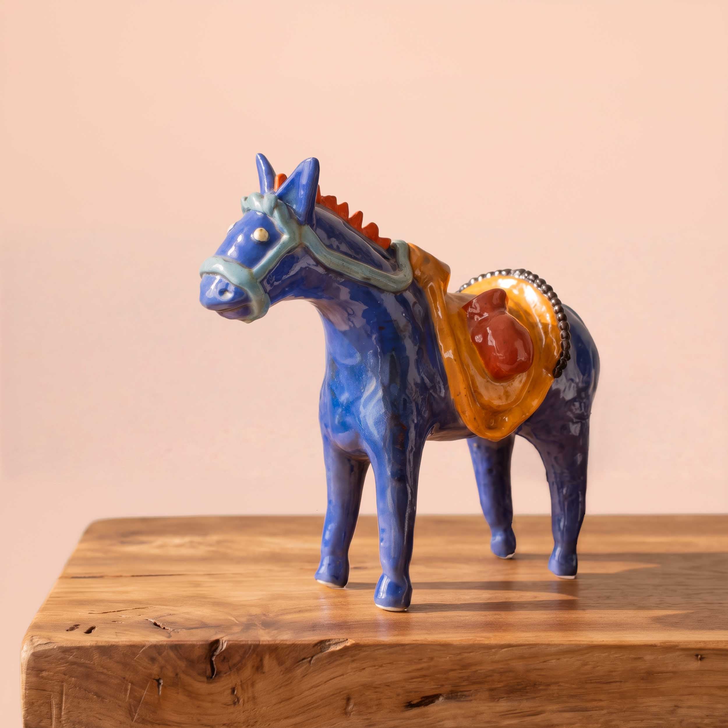 Barro Vidriado Burrito Sculpture