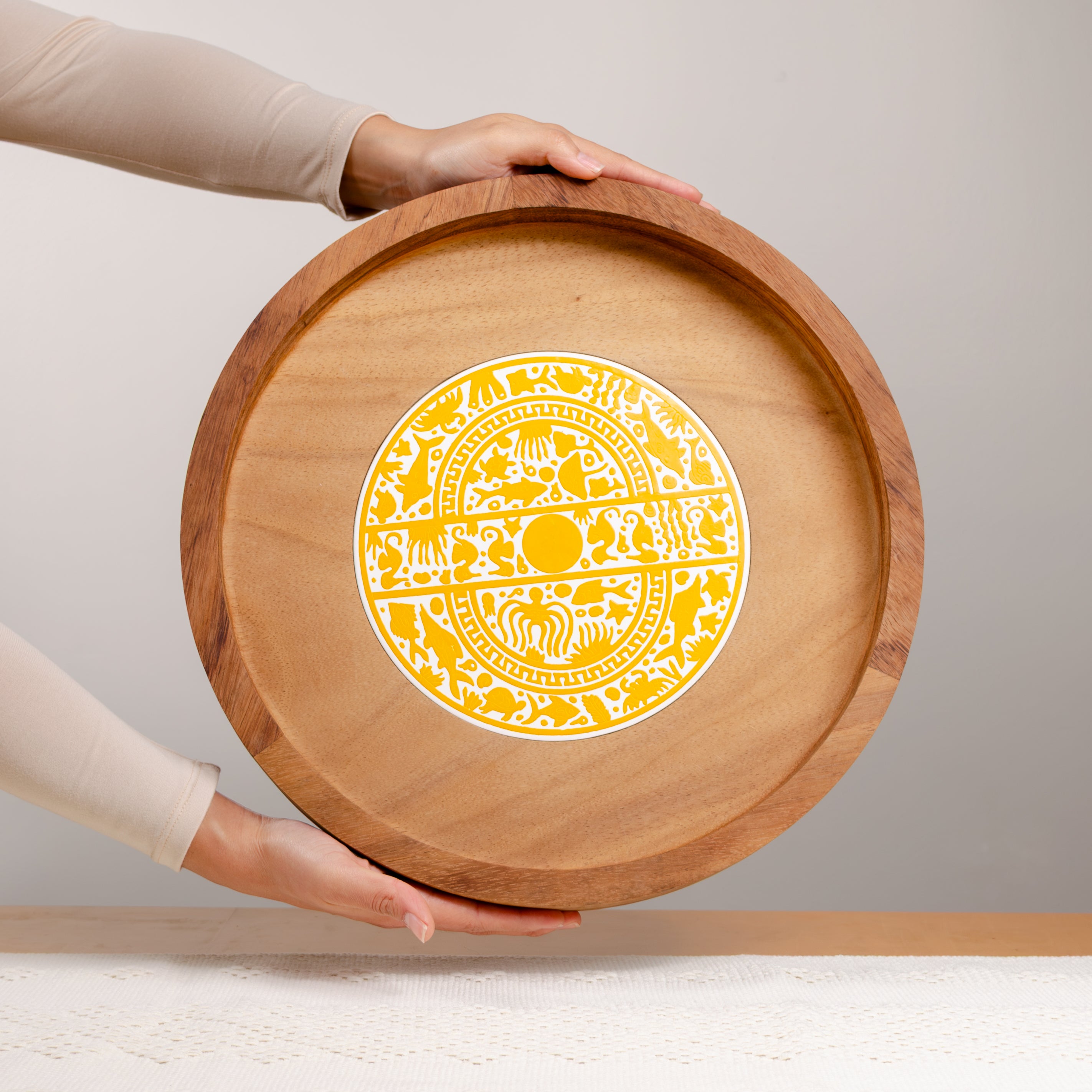 Round Olinalá Parota Solid Wood Serving Tray