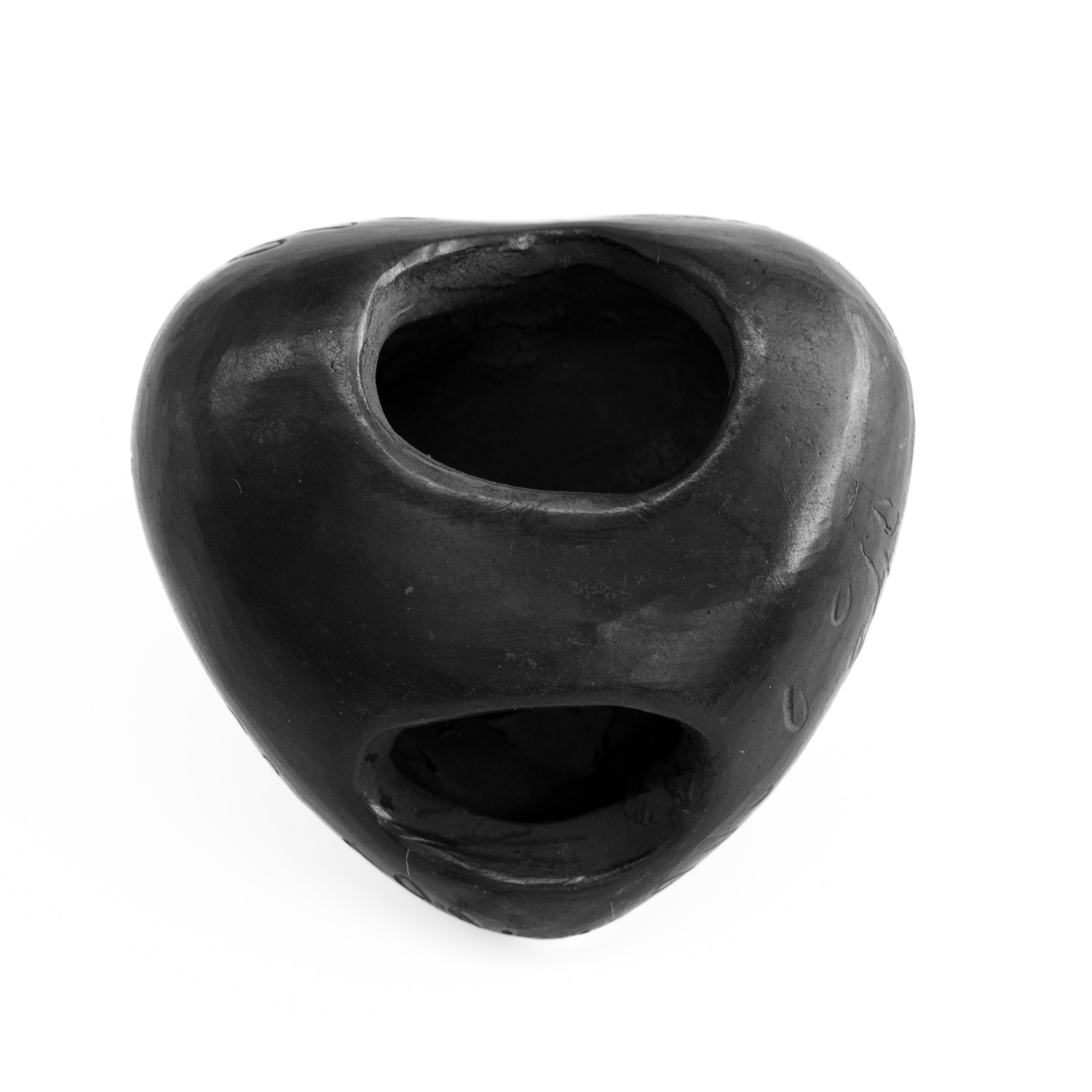 Barro Negro Corazón Napkin Ring