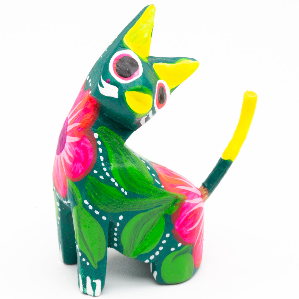 Hand Painted Neck Side Bend Cat Wooden Figurine