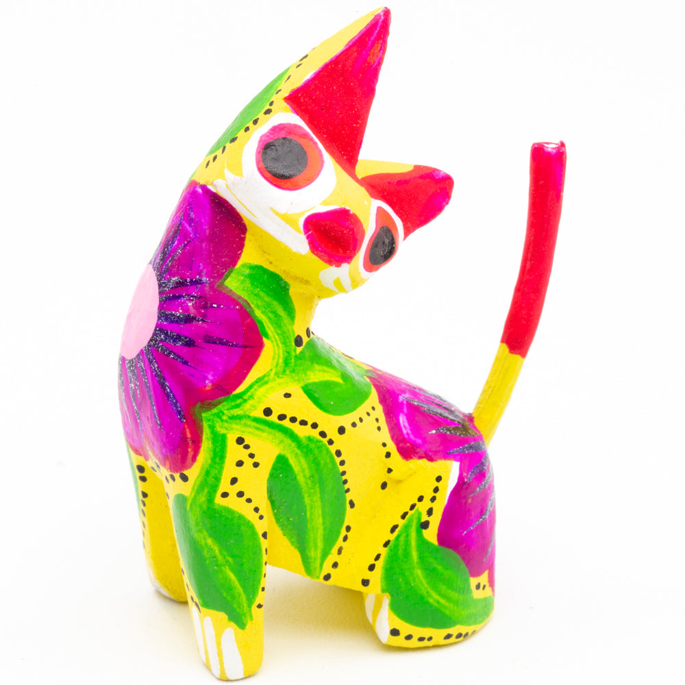 Hand Painted Neck Side Bend Cat Wooden Figurine