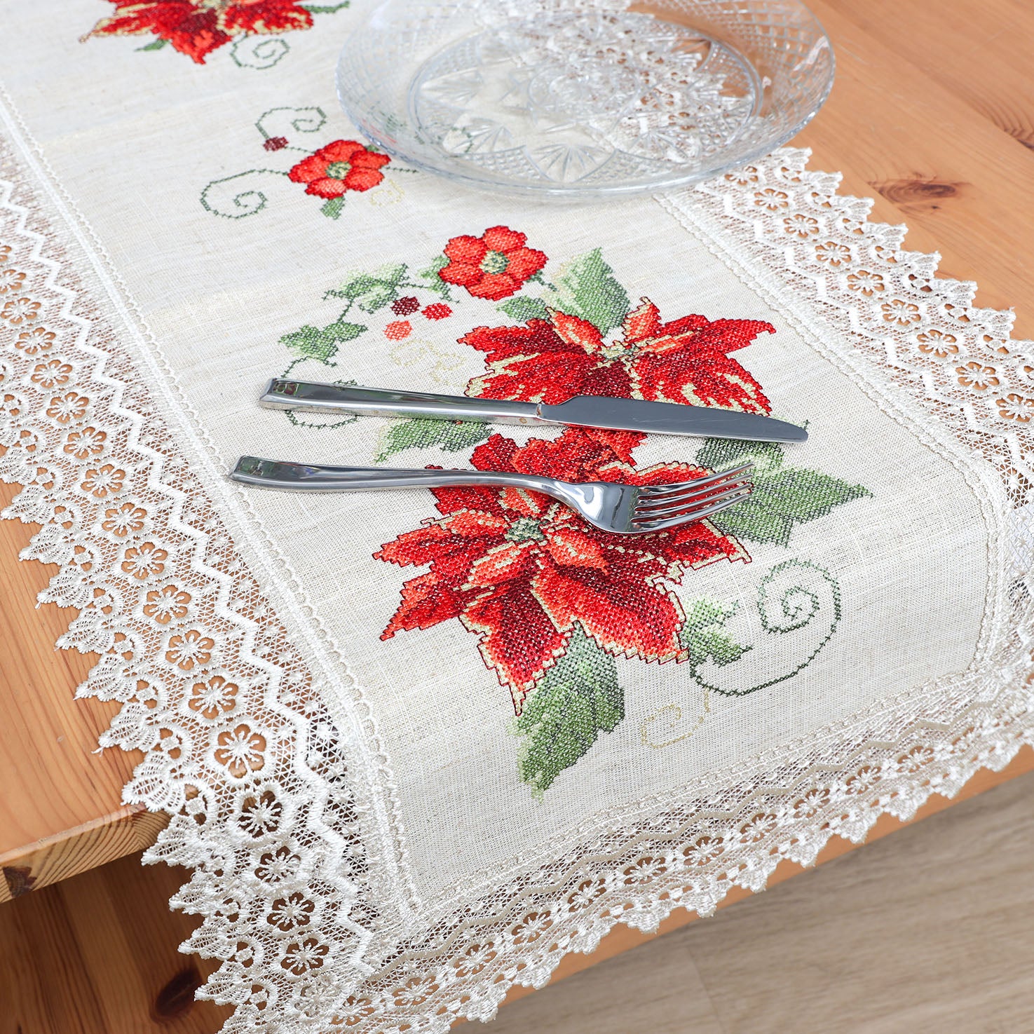 Deshilado Guipir Beige Table Runner with Poinsettias