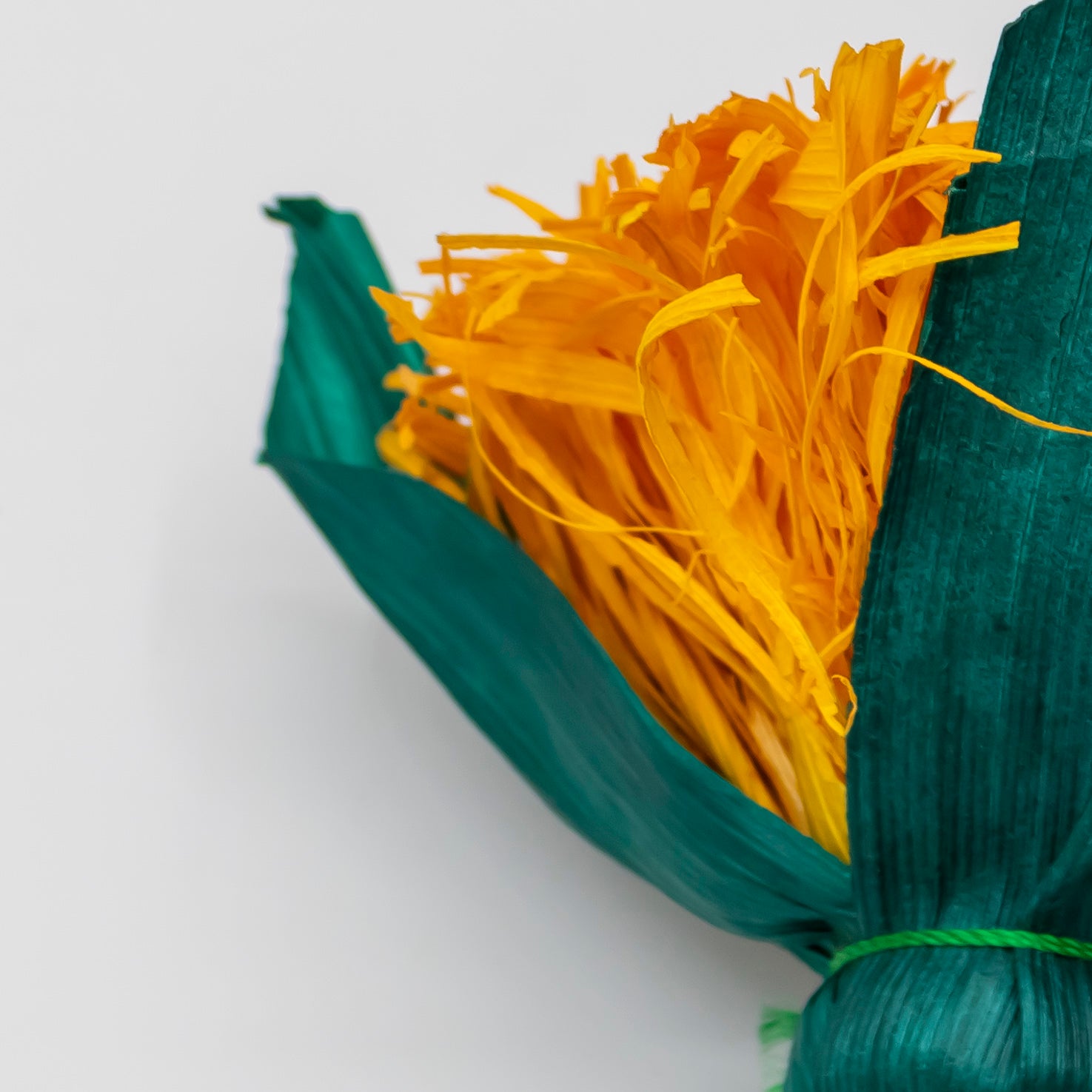 Cornhusk Cempasúchil (Marigold) Flower