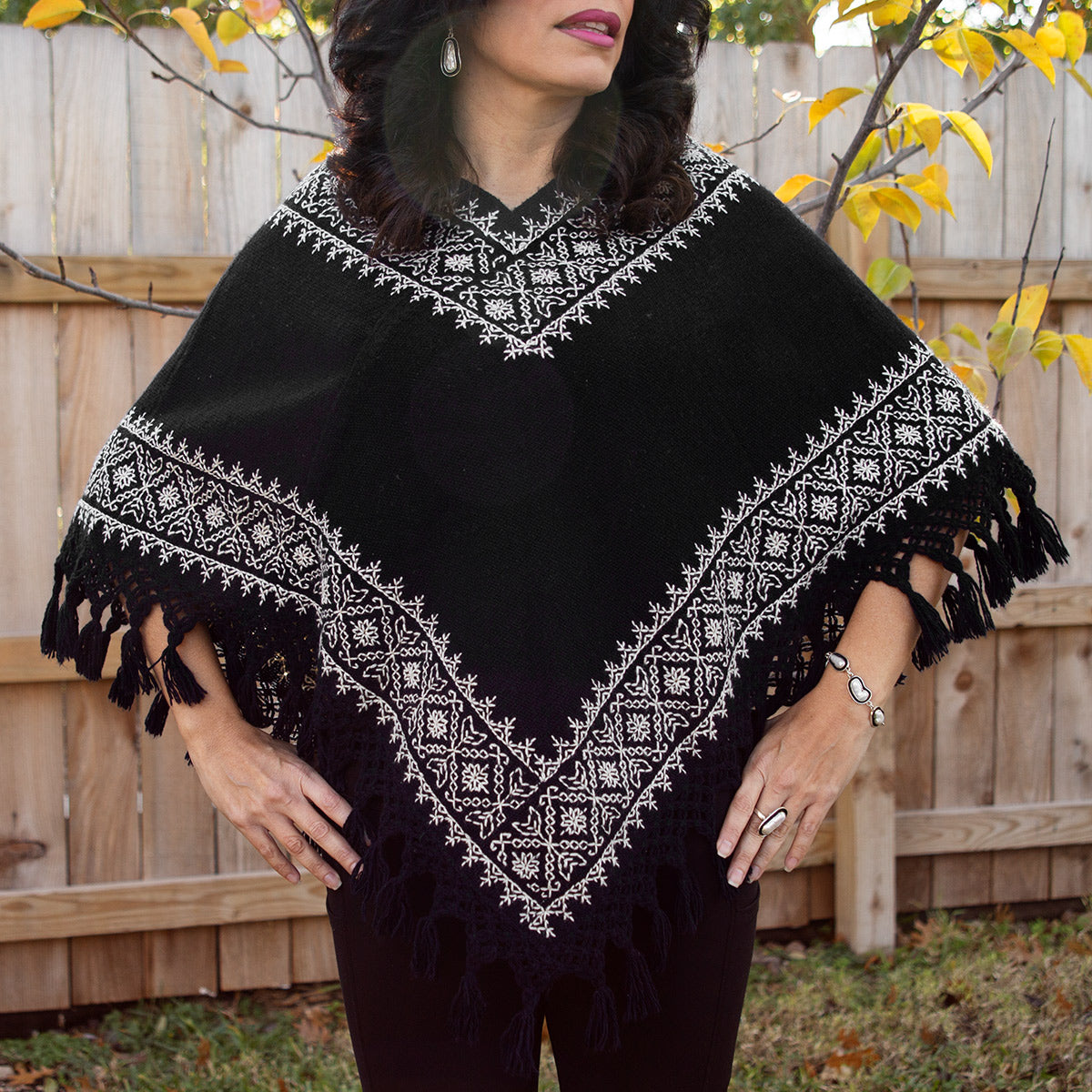 Tanamacoyan Quexquemitl, Poncho, with Tassels