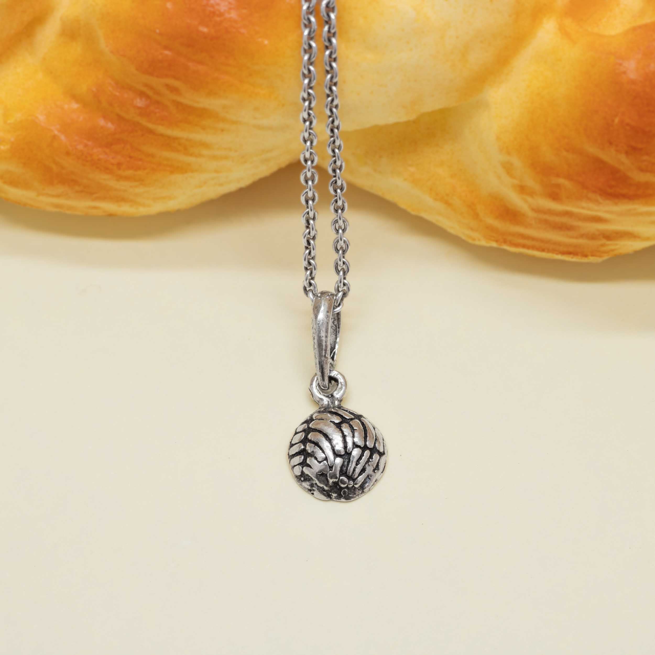 Sterling Silver Concha Pendant
