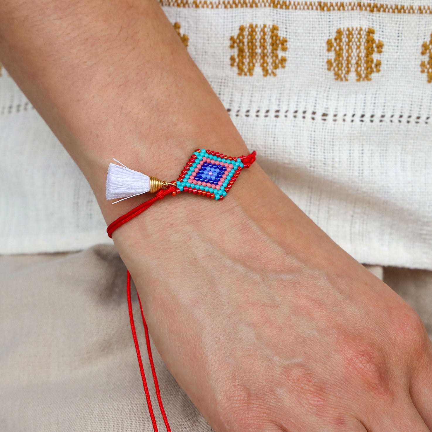 Ojo de Dios Wixárika Beaded Adjustable Bracelet