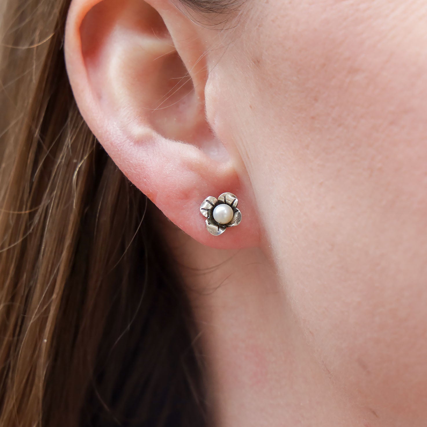 Sterling Silver Flower with Faux Pearl Stud Earring