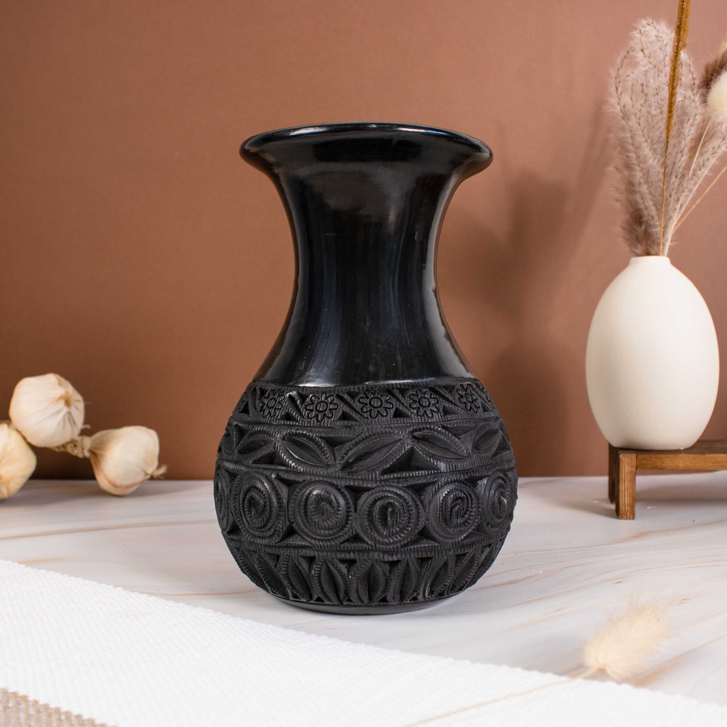 Barro Negro Longneck Openwork Decorative Vase