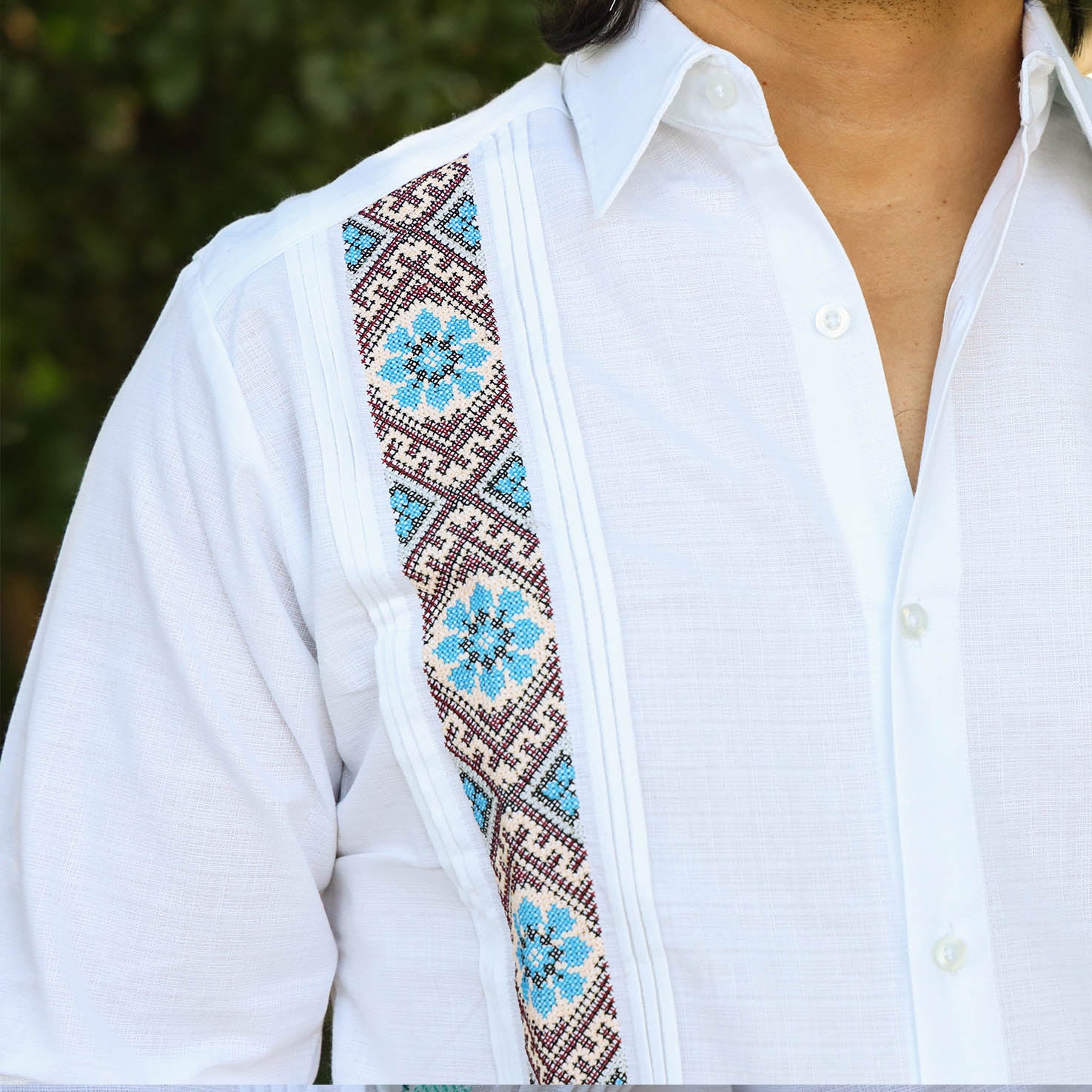 Caminos Embroidered Guayabera