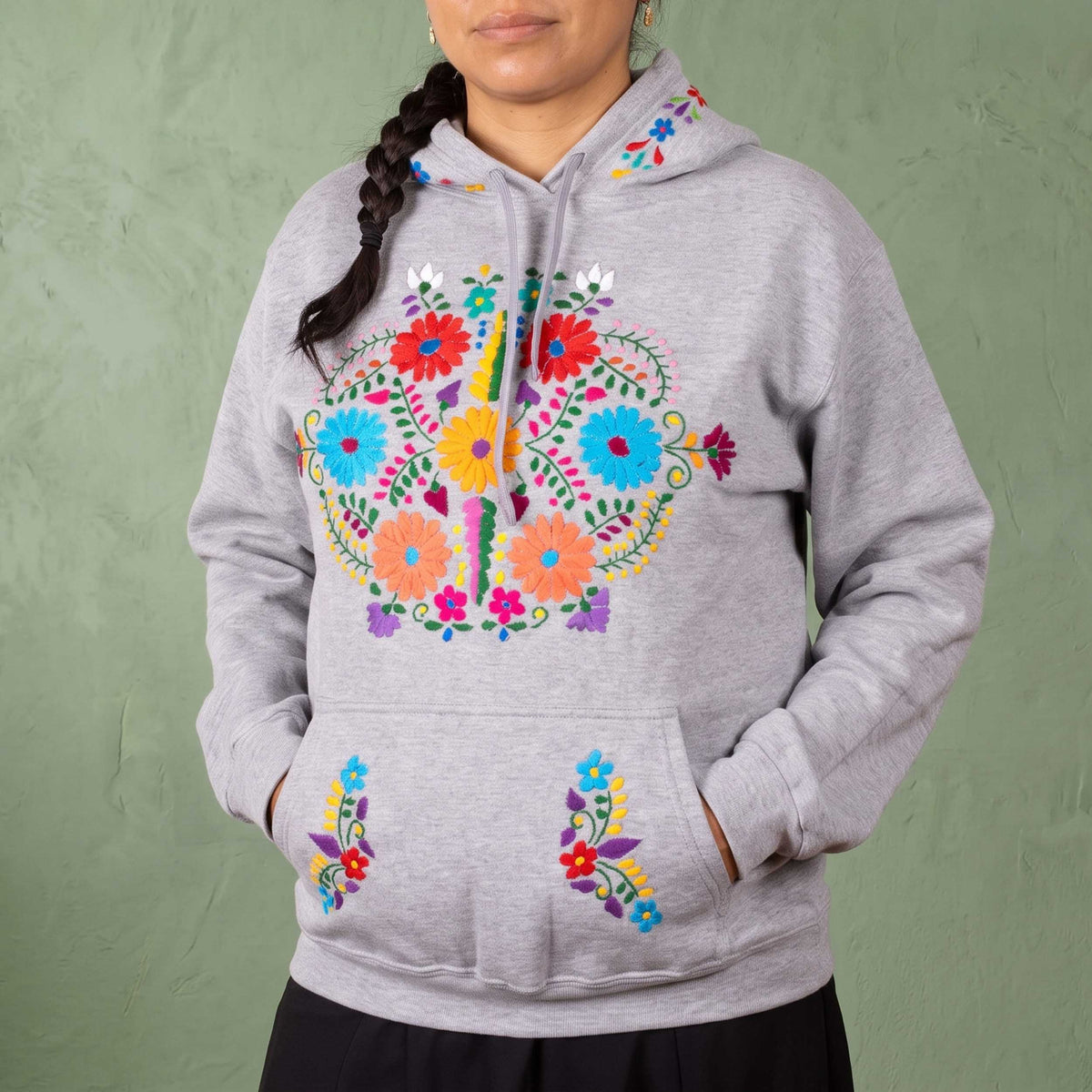 Chilac Floral Embroidered Pullover Hoodie