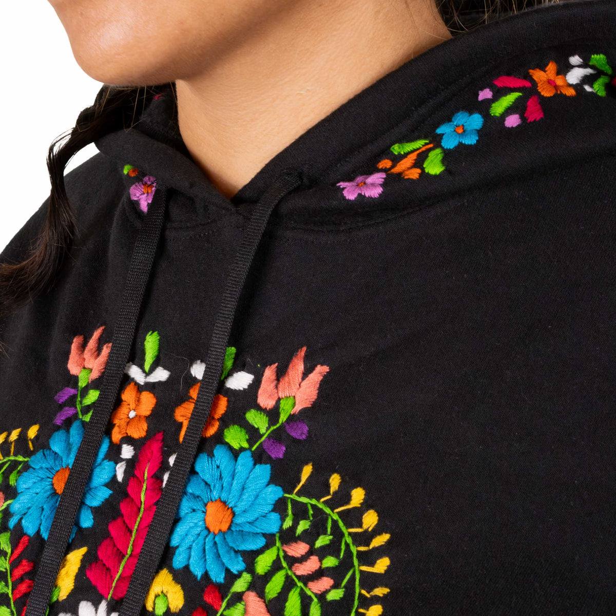 Chilac Floral Embroidered Pullover Hoodie