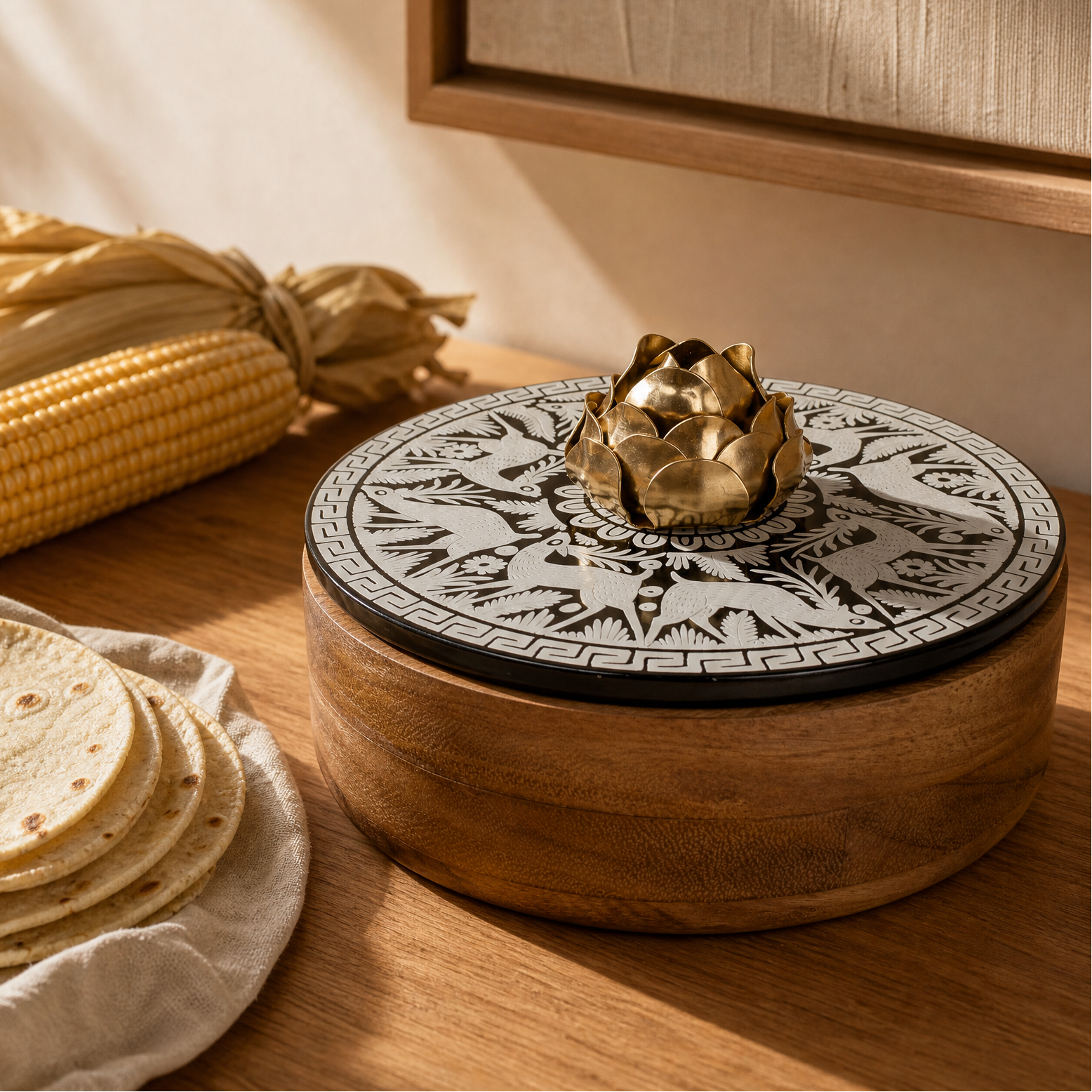 Tortillero Olinalá / Handmade Solid Wood Parota Basket
