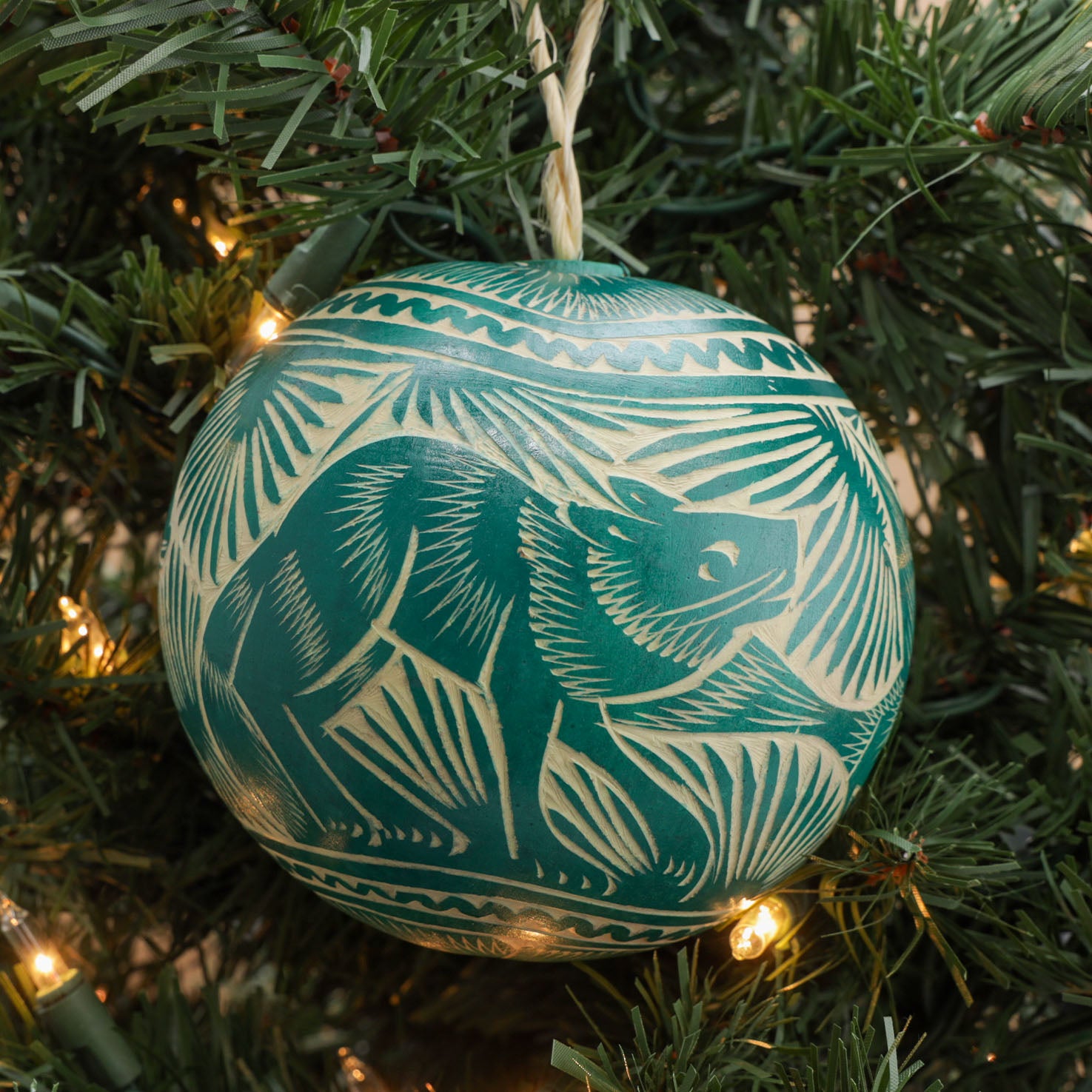 Jícara Natural Hand-Carved Round Christmas Ornament