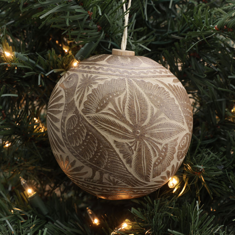 Jícara Natural Hand-Carved Round Christmas Ornament