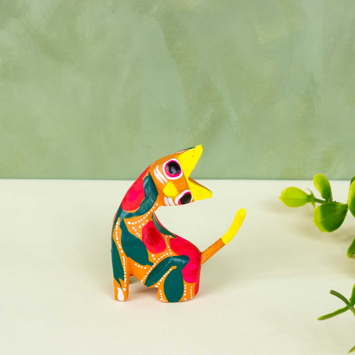 Hand Painted Neck Side Bend Cat Wooden Figurine