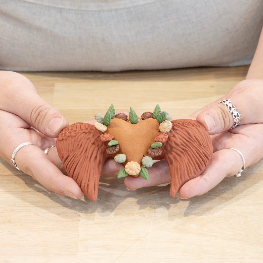 Angel Heart de Barro Pigmentado Clay Wall Art