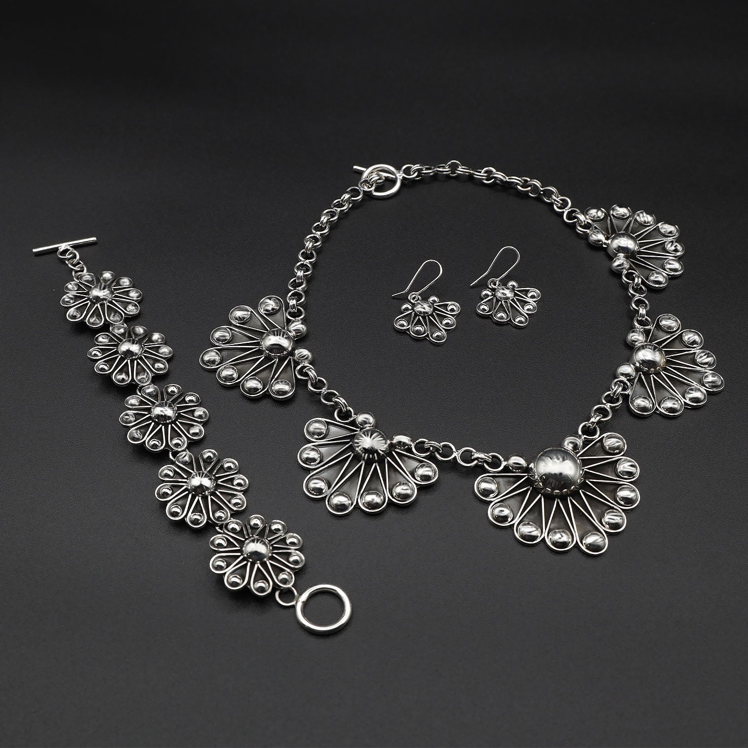 Sterling Silver Oxidized Flores Set (Necklace, Bracelet, & Earrings)