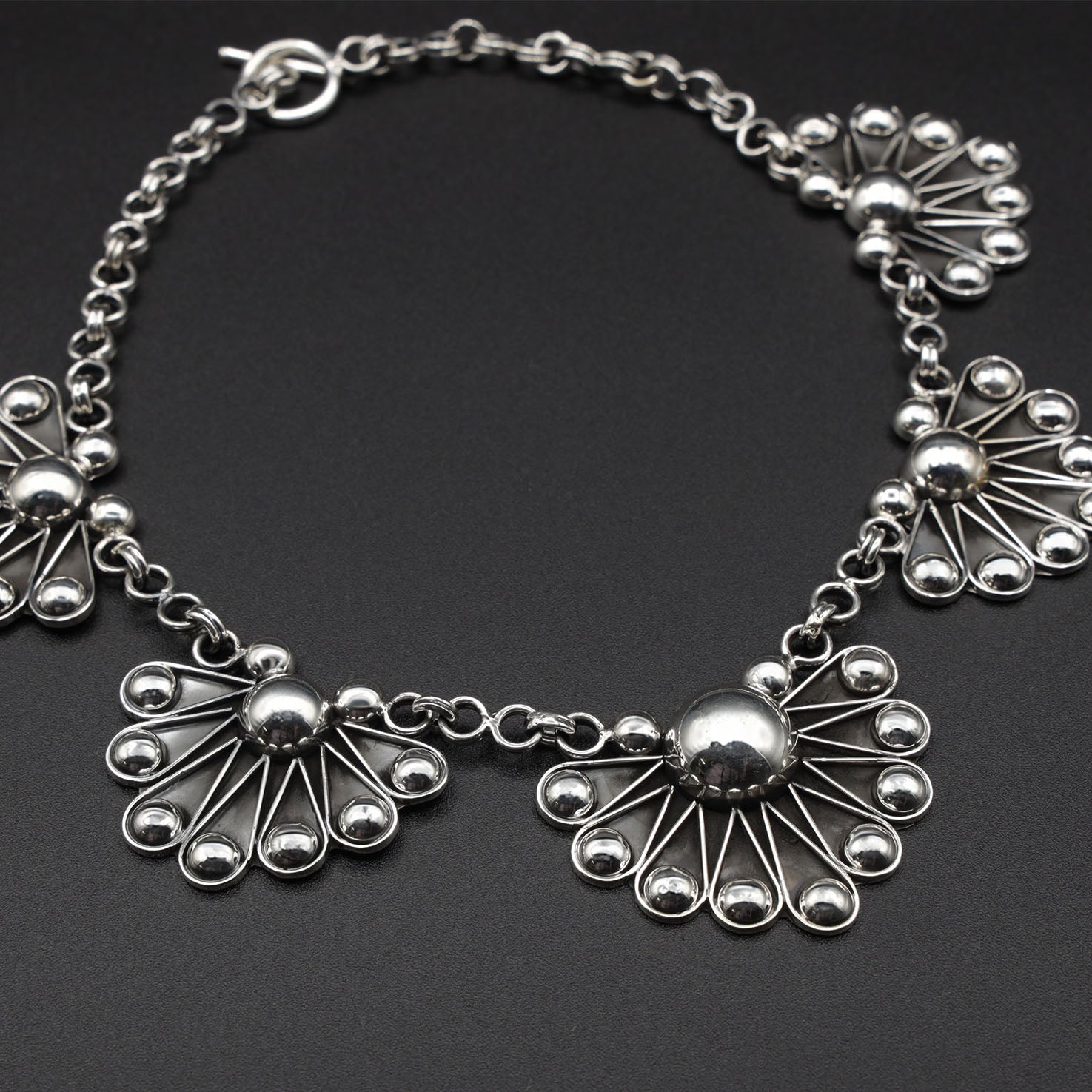 Sterling Silver Oxidized Flores Set (Necklace, Bracelet, & Earrings)